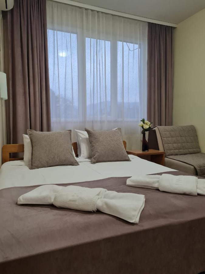 Garni Hotel Alma Pirot Exterior photo