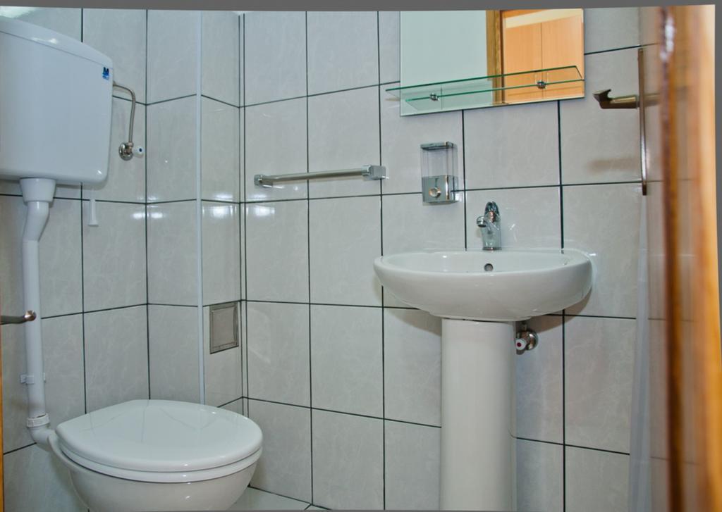 Garni Hotel Alma Pirot Room photo