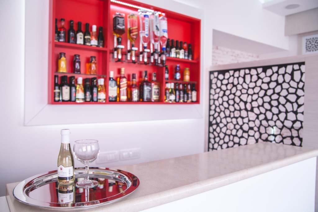 Garni Hotel Alma Pirot Exterior photo