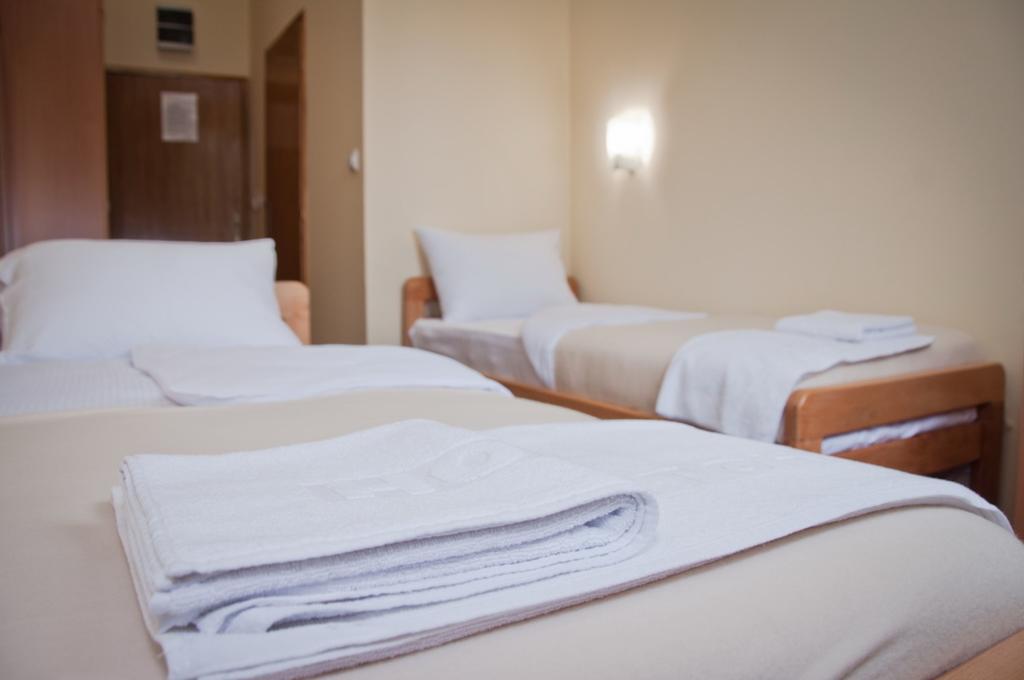 Garni Hotel Alma Pirot Room photo