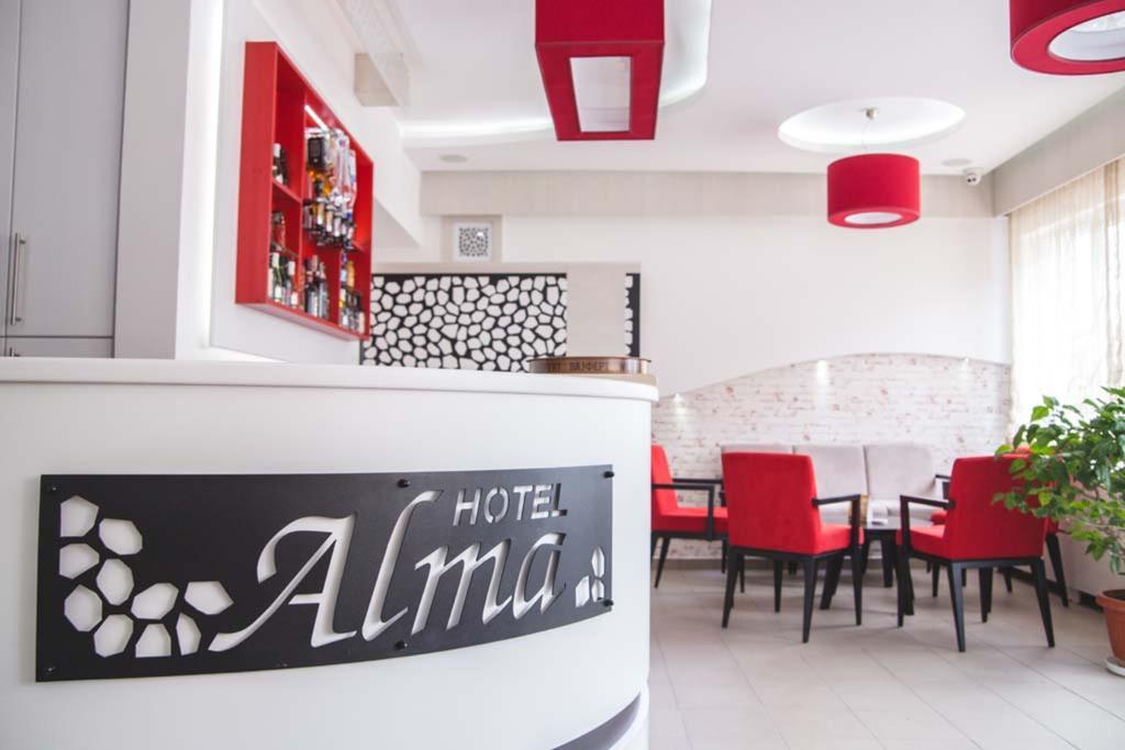 Garni Hotel Alma Pirot Exterior photo