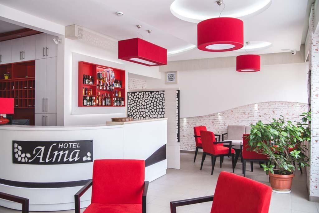 Garni Hotel Alma Pirot Exterior photo