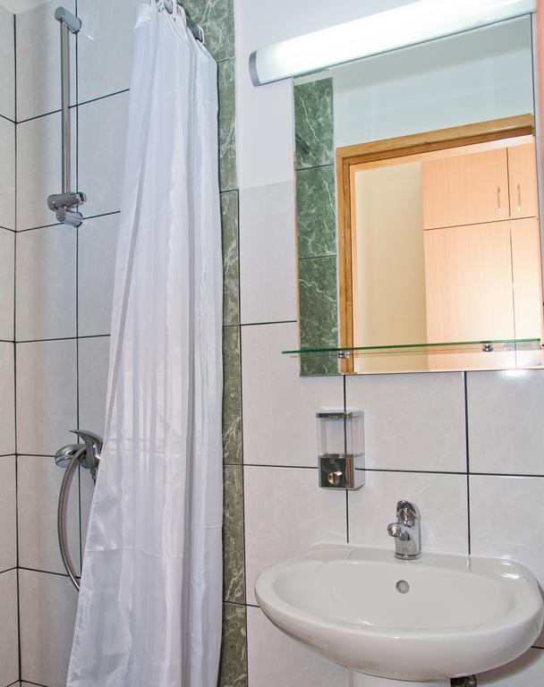 Garni Hotel Alma Pirot Room photo