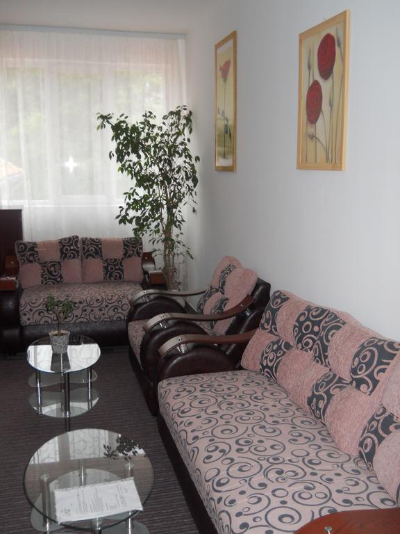 Garni Hotel Alma Pirot Exterior photo