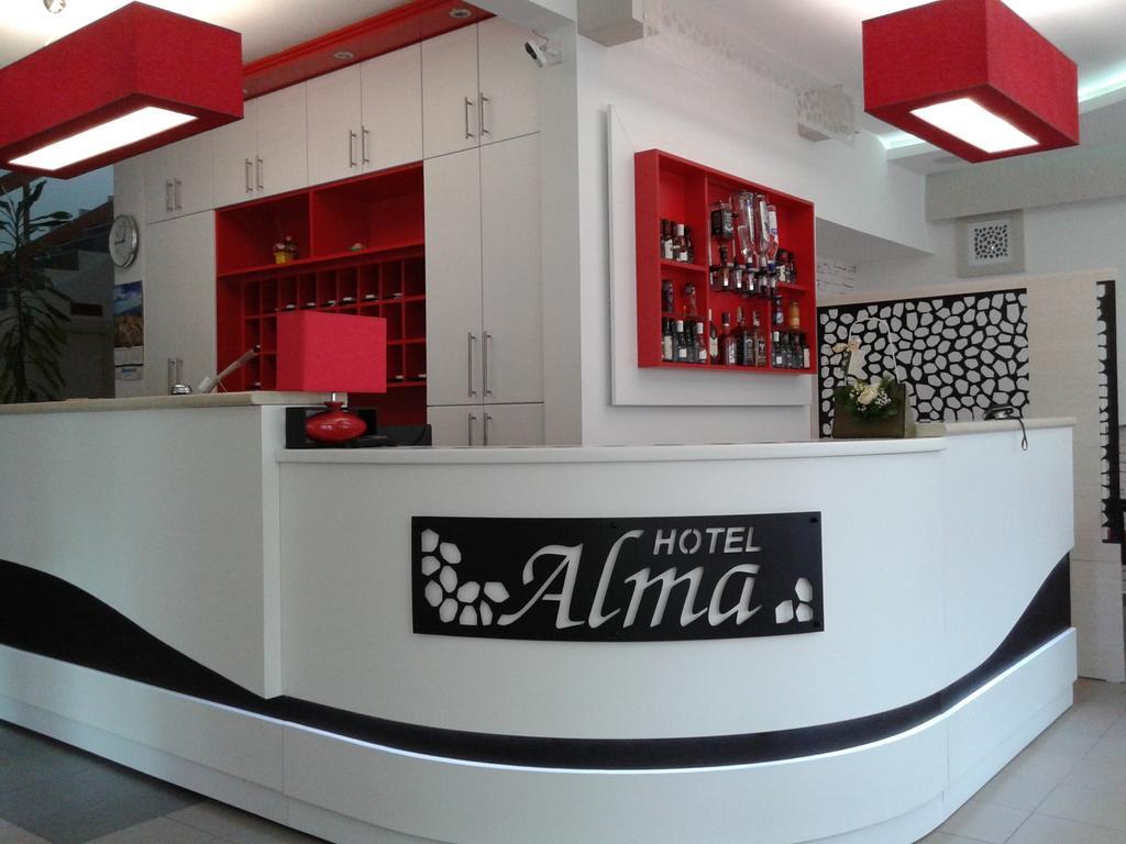 Garni Hotel Alma Pirot Exterior photo
