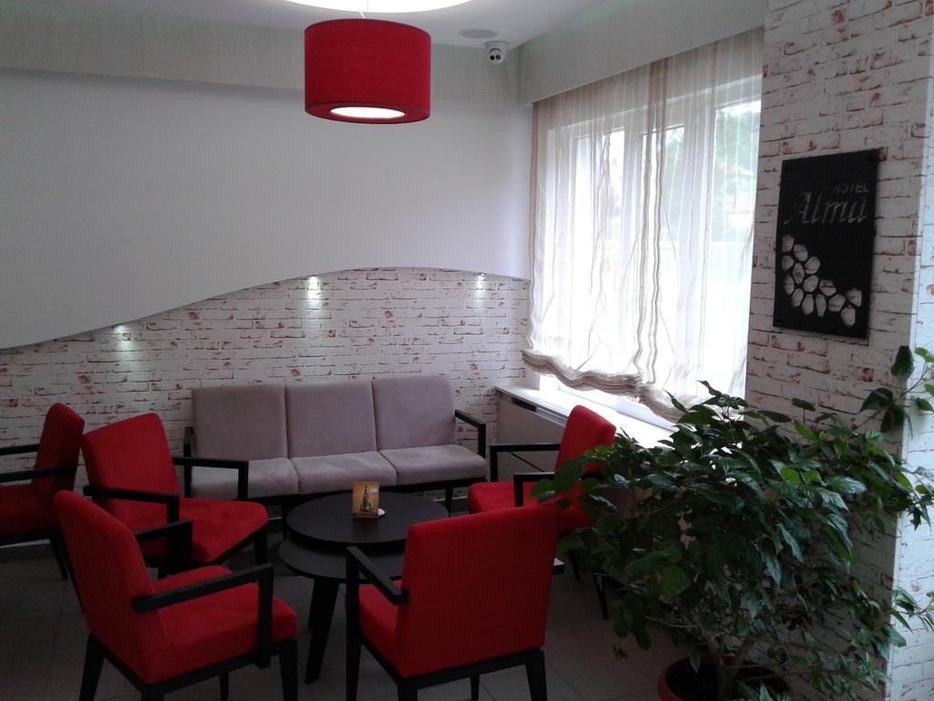 Garni Hotel Alma Pirot Exterior photo