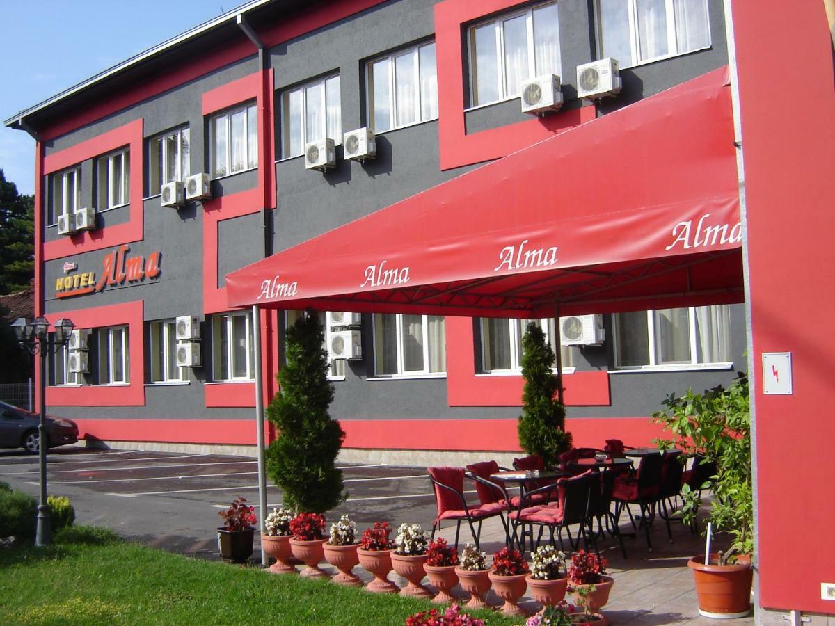 Garni Hotel Alma Pirot Exterior photo